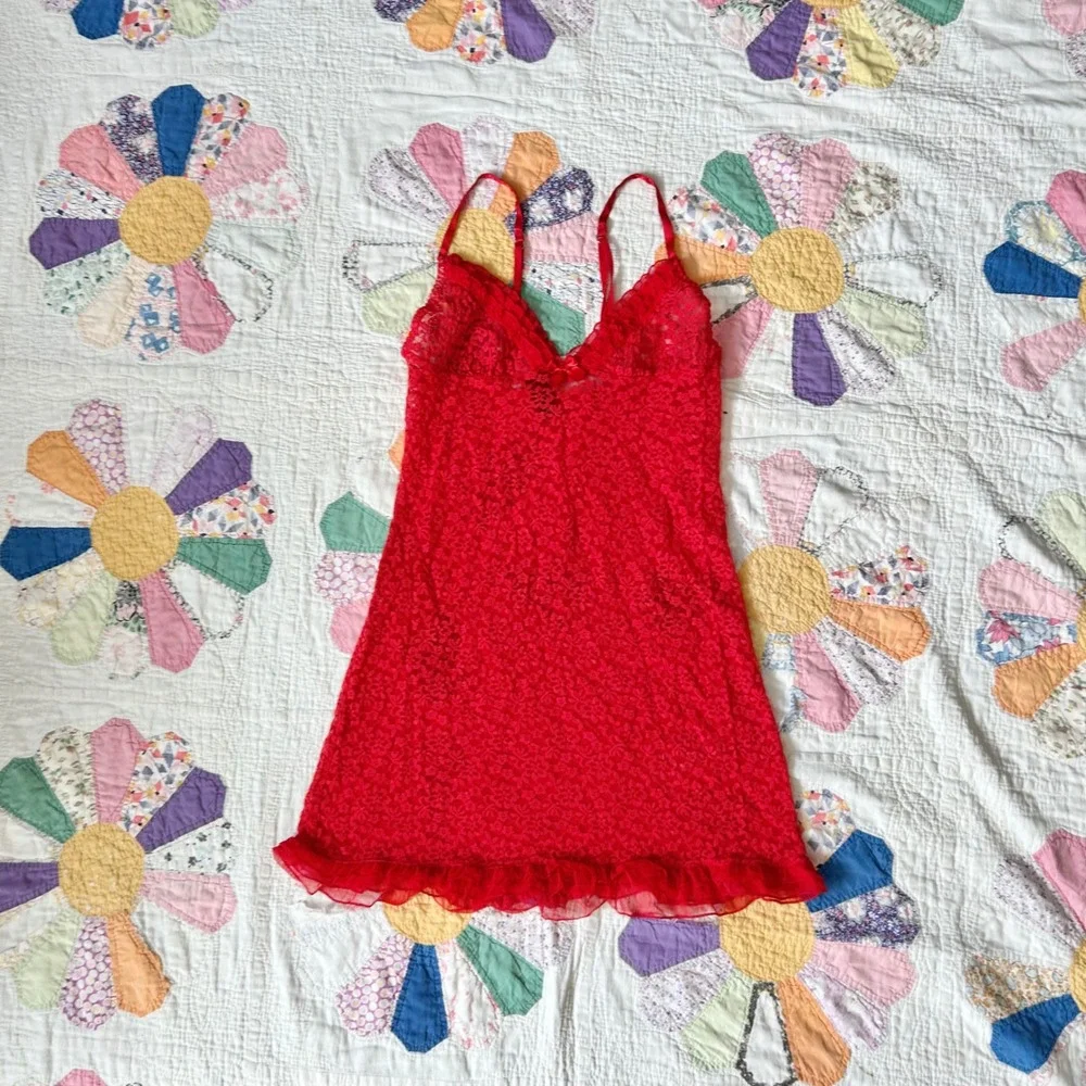 Victorias Secret Red Lace Slip Dress Nightgown Ruffle Hem Med Vintage Style